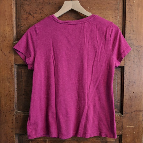 3/$15 🌷Eddie Bauer Berry Pink Crewneck Tee Shirt - Picture 2 of 5
